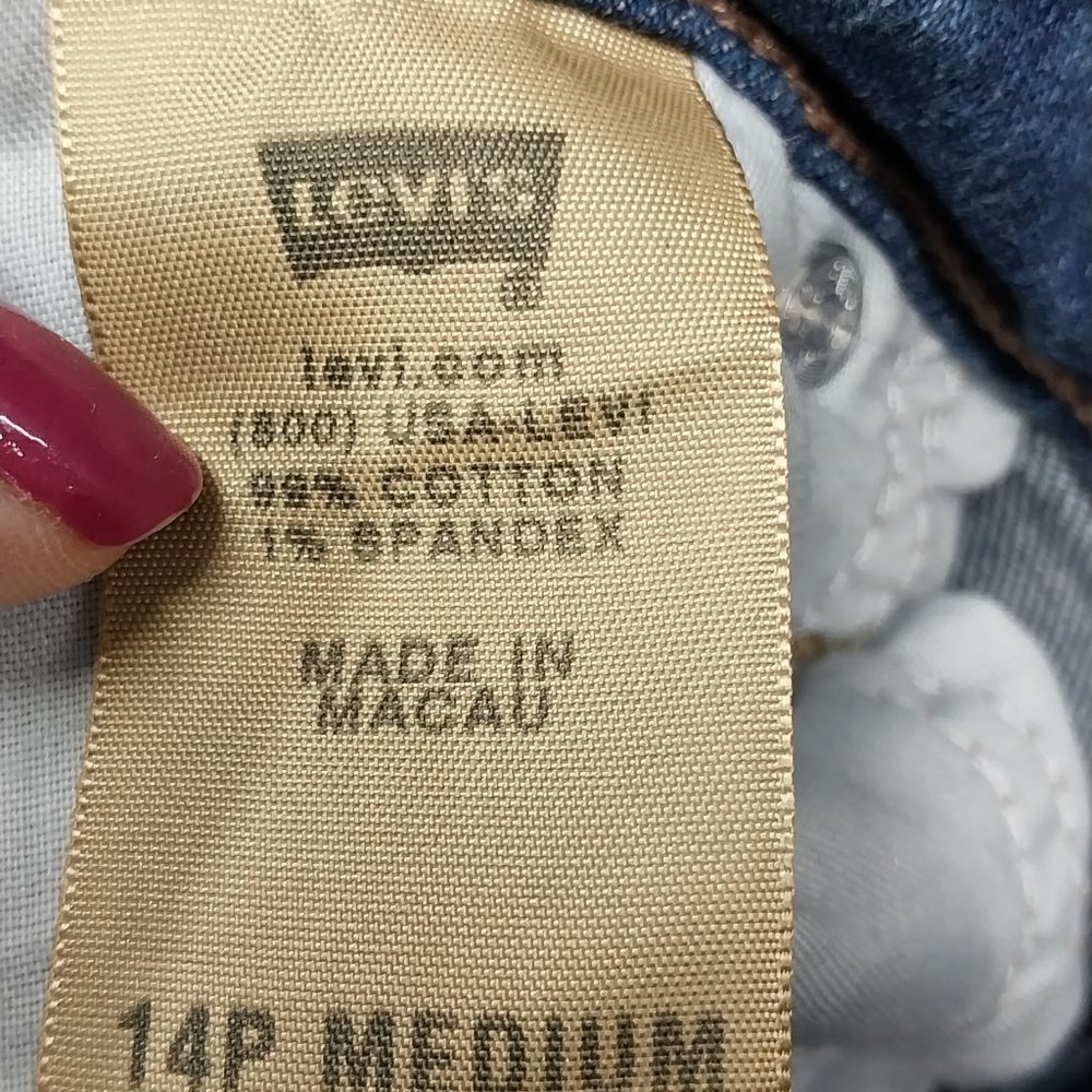 2890 Size 14P Levi's 515 Black and White Cow Print Upcycled Bell-Bottoms - Picture 6 of 6